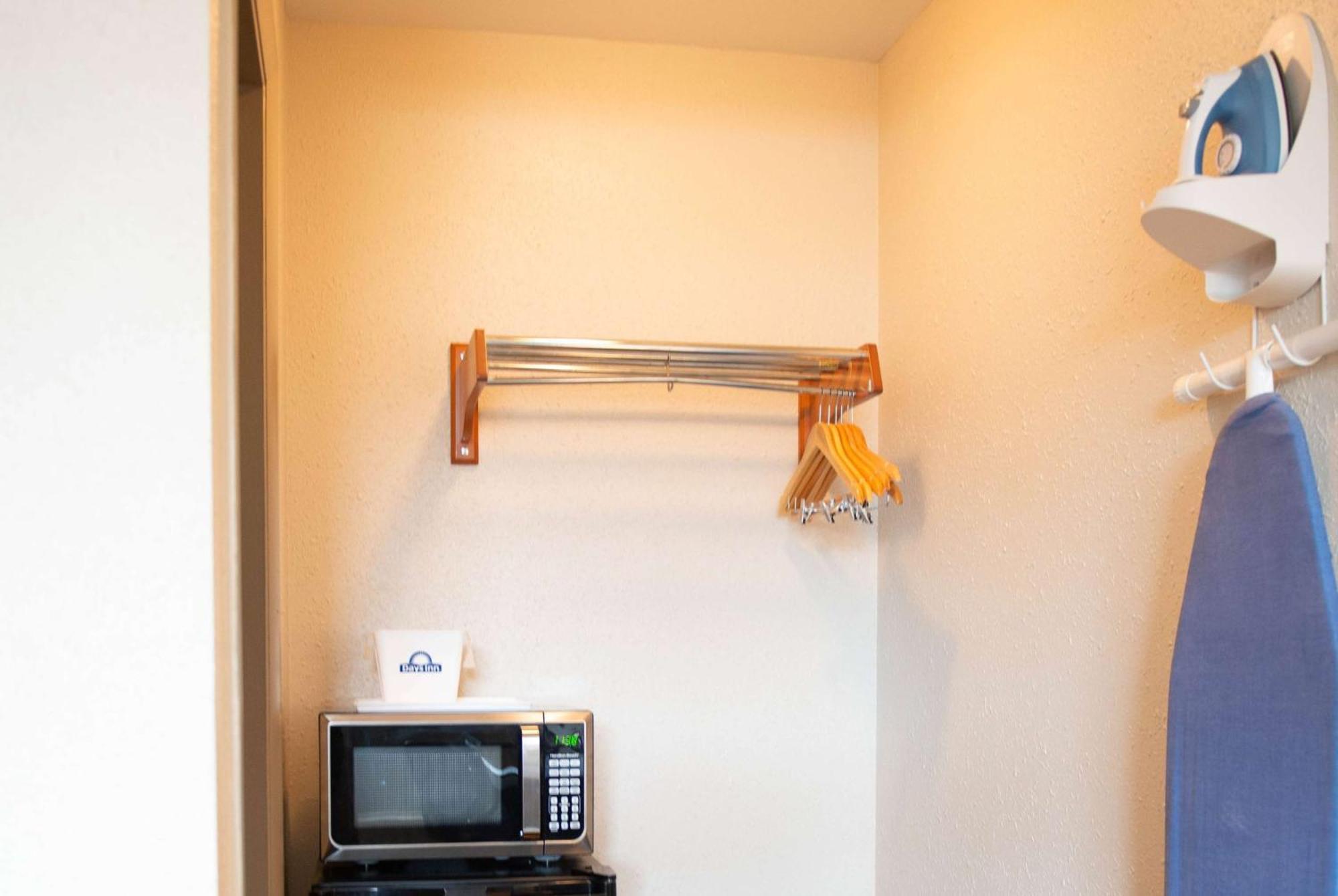Days Inn By Wyndham Waynesboro Esterno foto