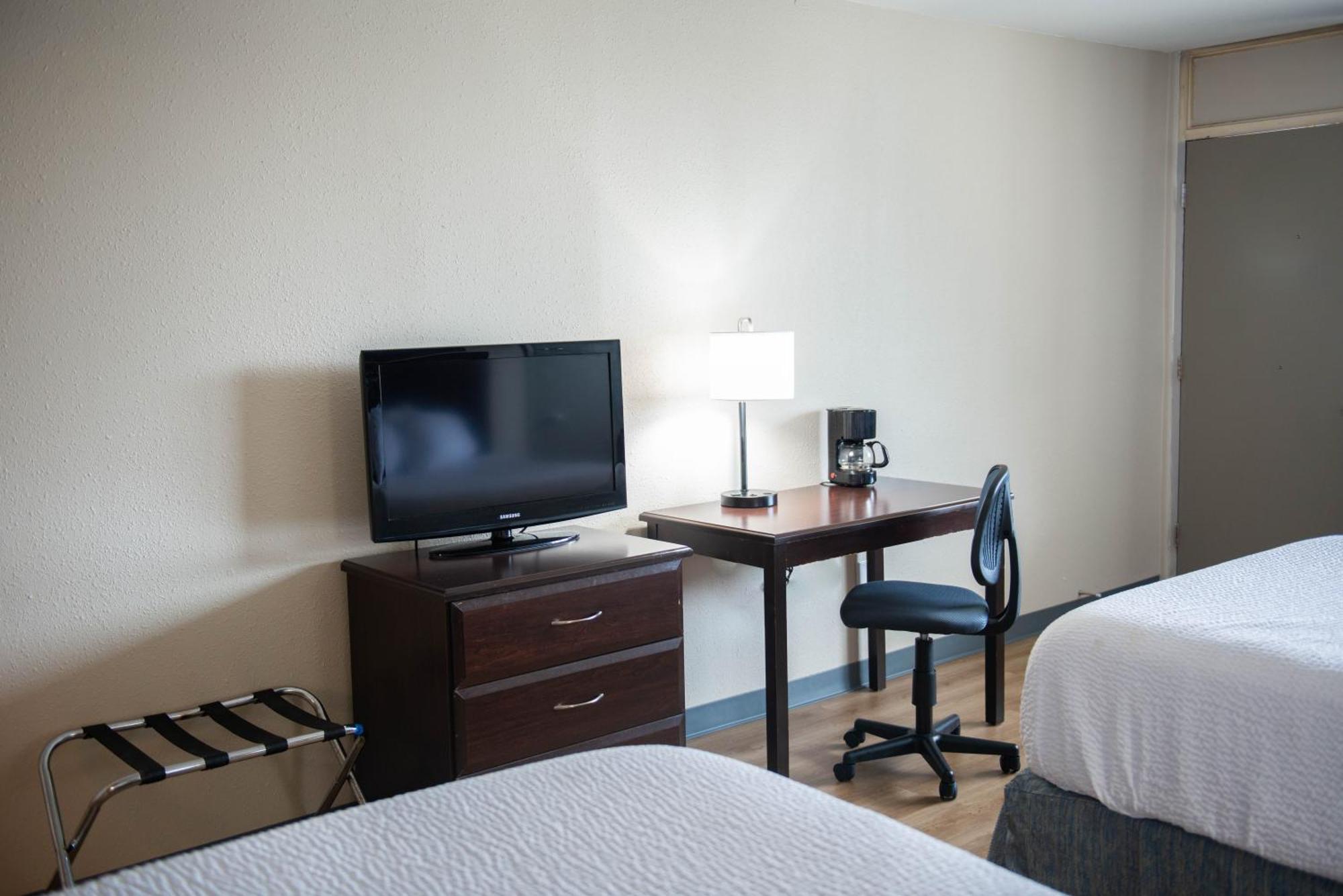 Days Inn By Wyndham Waynesboro Esterno foto